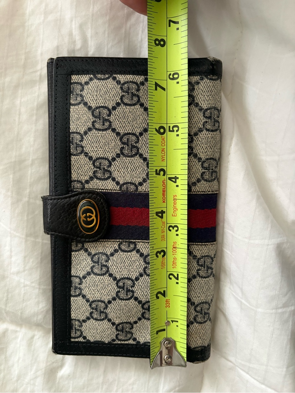 Gucci Black Leather Card Holder with Gold Logo - Picture 11 of 12